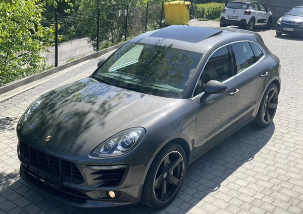 Porsche Macan cena 129800 przebieg: 150000, rok produkcji 2014 z Biała małe 704